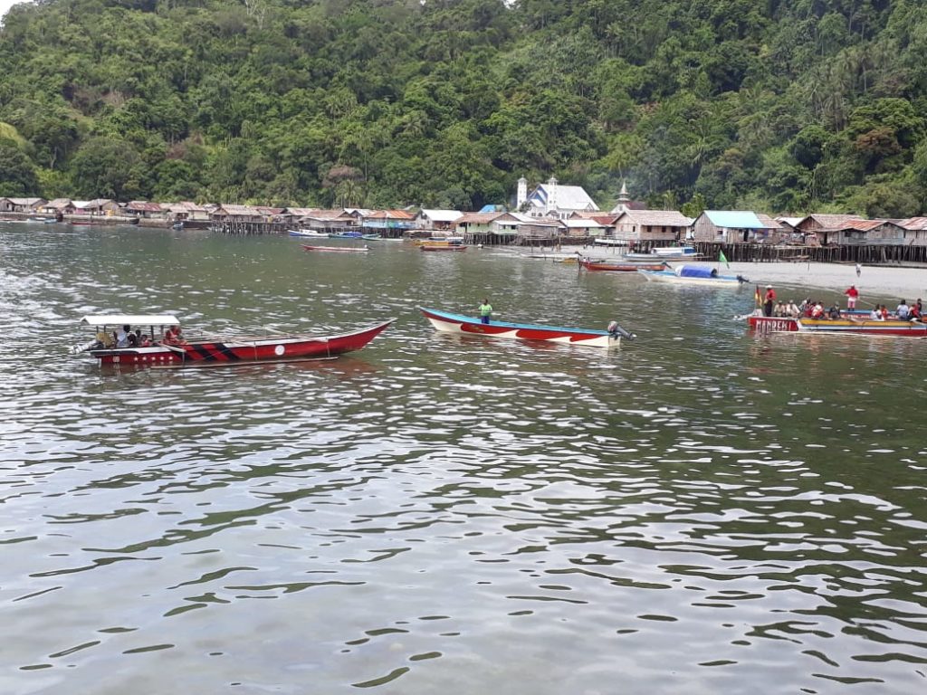 Festival Pulau Roon Dimulai, Ini Atraksi Unik dan Menarik yang ...